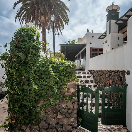 La Crucita - Tabayesco Villa *